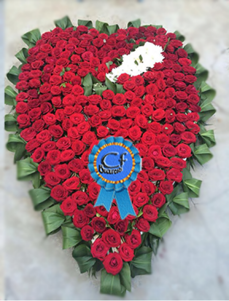 Coroana funerara din Trandafiri